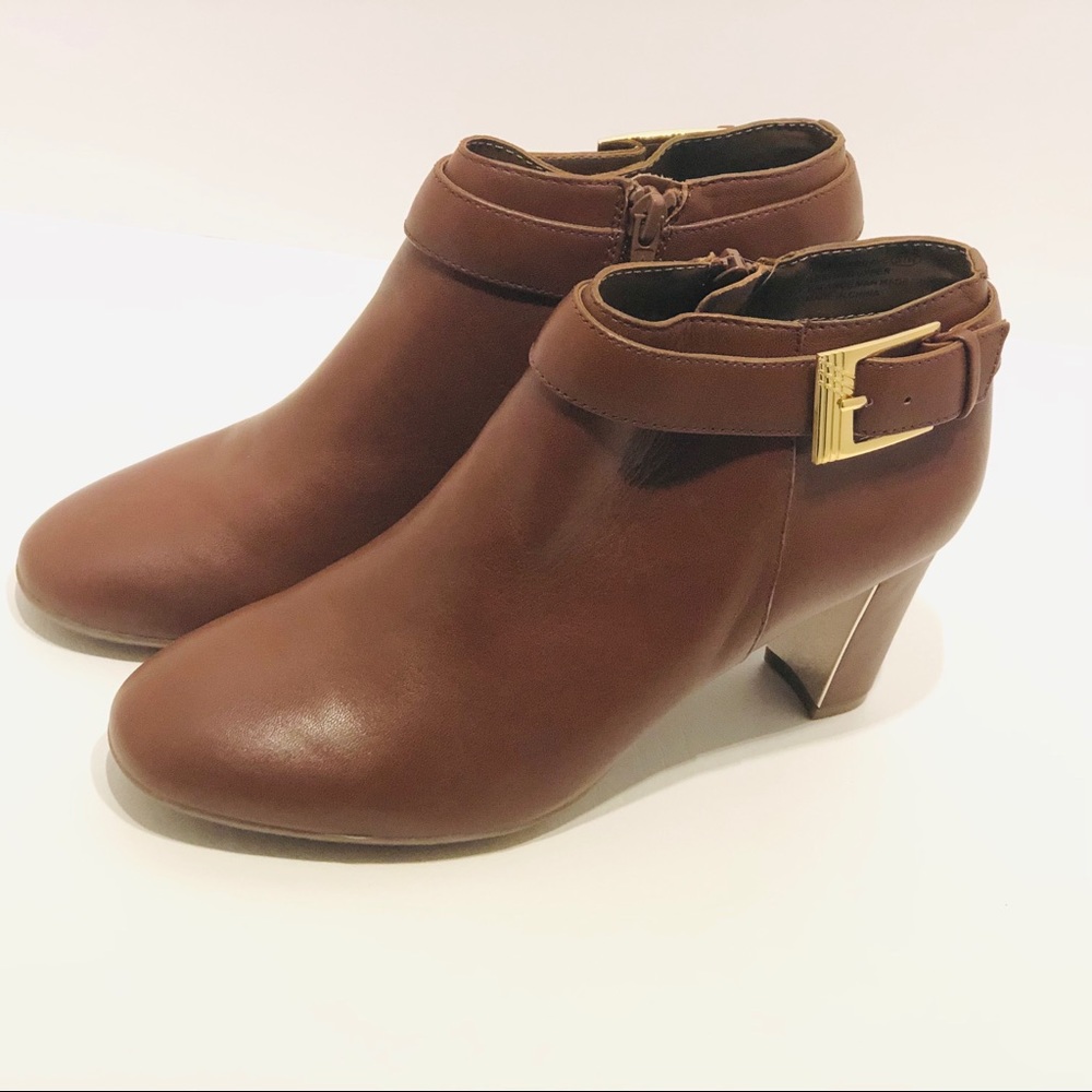 Aerosol Heelrest  woman’s boots